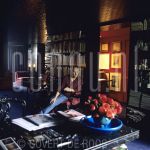 29-04-1992 Frank Govers at home at Amsterdam

[keywords]Location, Eyecontact, Smiling, Full Length[/keywords]